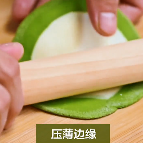 翡翠白玉饺的做法步骤：8