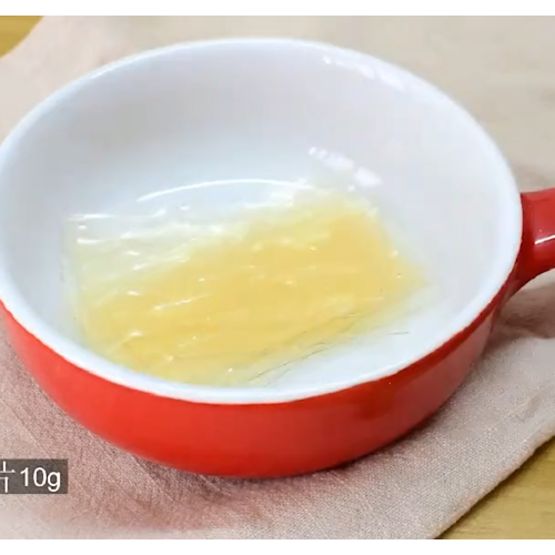 芒果慕斯杯的做法步骤：1