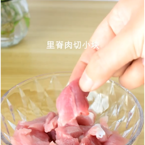 牙签肉的做法步骤：1
