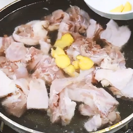 椒盐鸭的做法步骤：3
