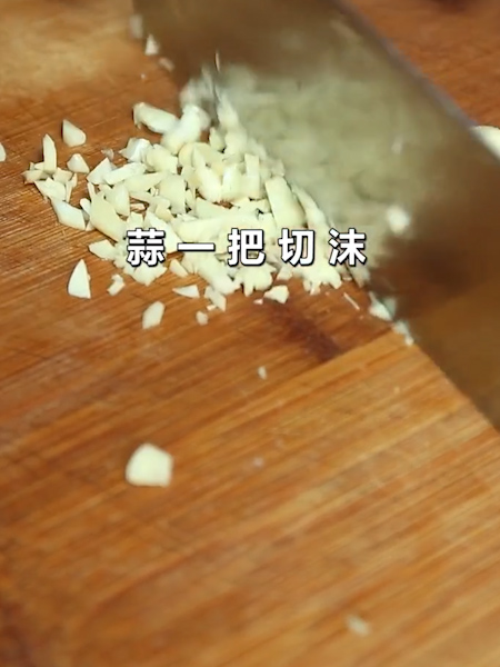 凉拌海带丝的做法步骤：1