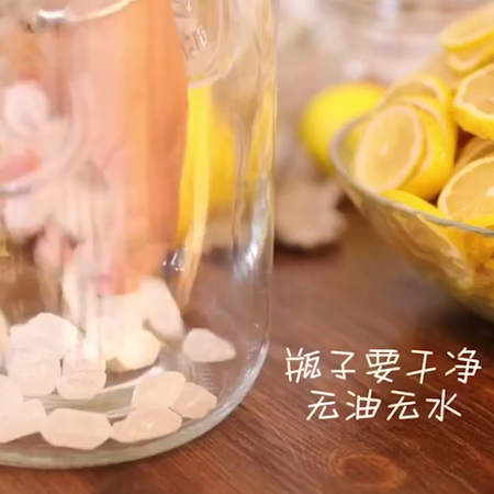年糕的双下巴都肥出来了? 有没有很想捏一捏的冲动的做法步骤:2