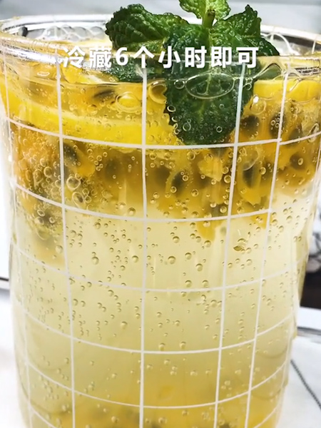 百柠檬百香果水的做法步骤：4