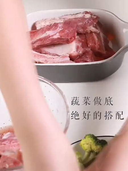 柠檬蜜汁排骨的做法步骤：4