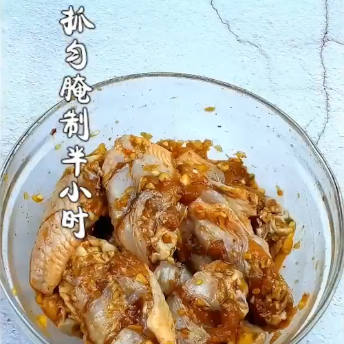 香炸鸡翅的做法步骤：2