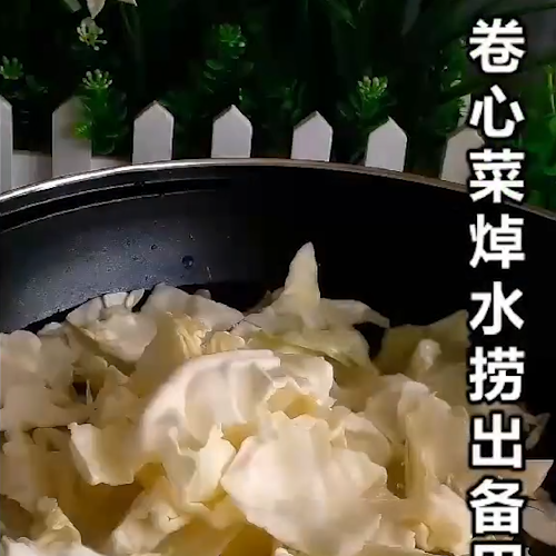 凉拌手撕卷心菜的做法步骤：1