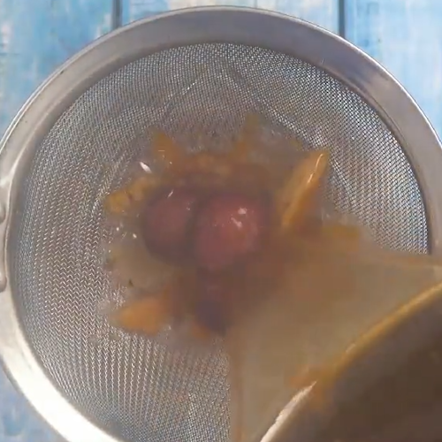 酸梅汤的做法步骤：5
