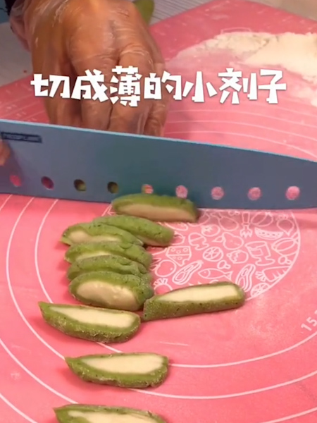 玉白菜馄饨的做法步骤:4