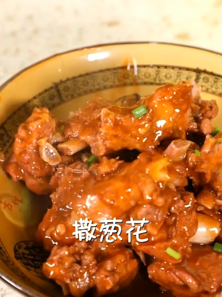 糖醋排骨的做法步骤：4