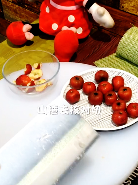 开胃山楂汤的做法步骤：1