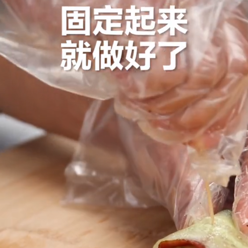 黄瓜培根卷的做法步骤：5