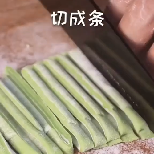 自制菠菜面的做法步骤：6