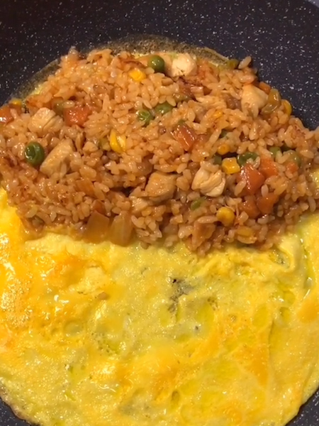 日式蛋包饭的做法步骤：9