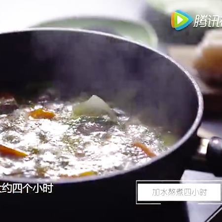 #焦洋葱酱墨鱼汁意面的做法图解3