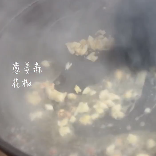 芹菜炒牛肉的做法步骤：4