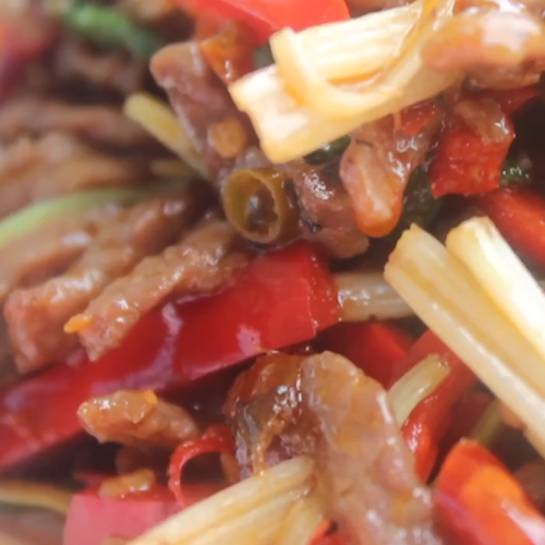 芹菜炒牛肉的做法步骤：8