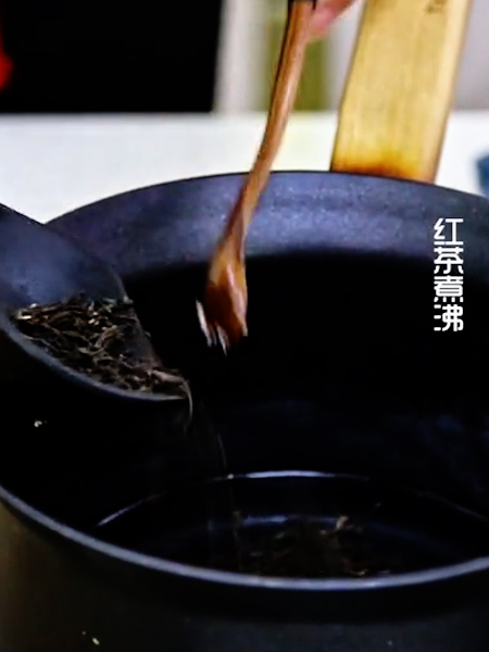 #桃子冰红茶的做法图解4