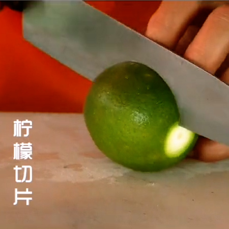 冰柠雪碧的做法步骤：1