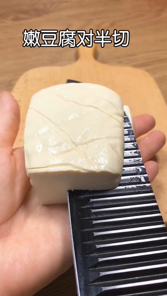 香煎豆腐的做法步骤：1