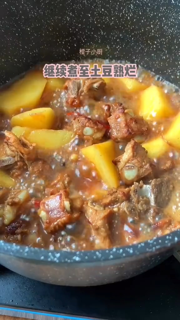 排骨炖土豆的做法步骤：5