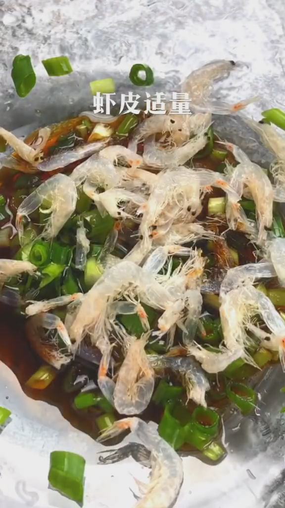 金针菇鸡肉馄饨的做法步骤：3