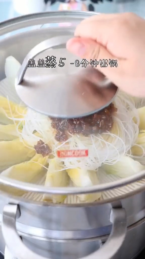 蒜蓉粉丝娃娃菜的做法步骤:6