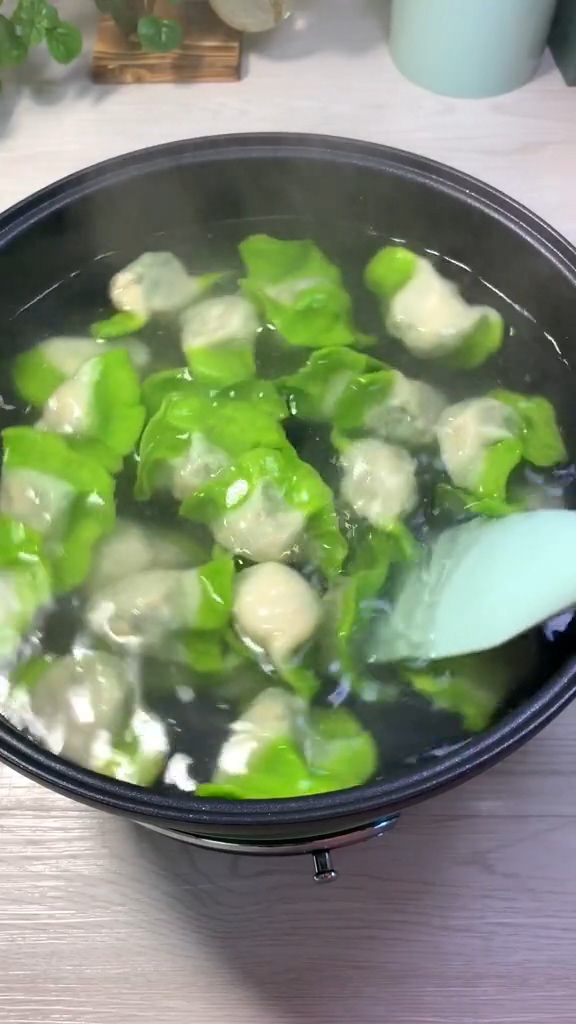 翡翠白菜饺子的做法步骤：7