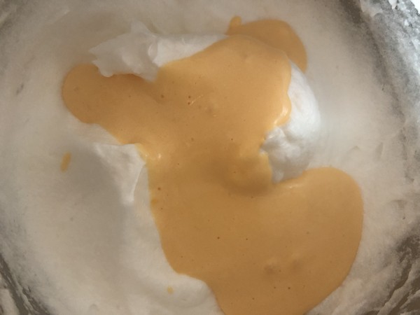 奥利奥咸奶油纸杯蛋糕的做法步骤:9
