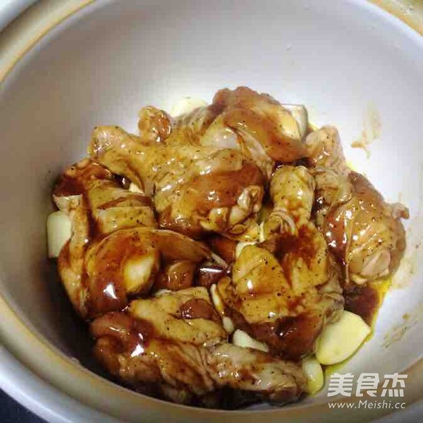 干锅焖鸡翅根的做法步骤:5
