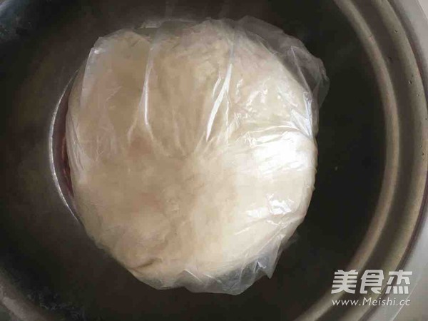 羊肉芹菜饺子的做法步骤：1