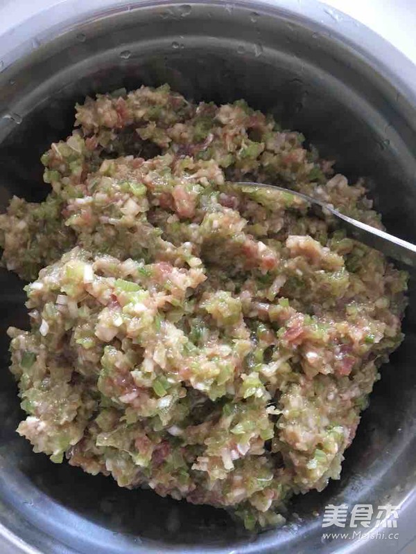 羊肉芹菜饺子的做法步骤:4