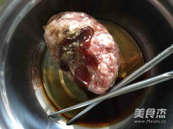 羊肉馄饨的做法步骤：1