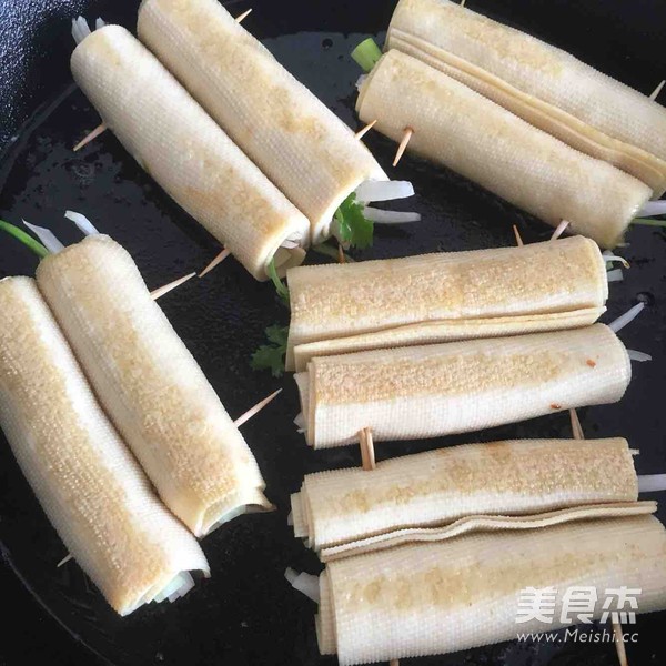 烧烤干豆腐卷(平底锅版)的做法步骤:5