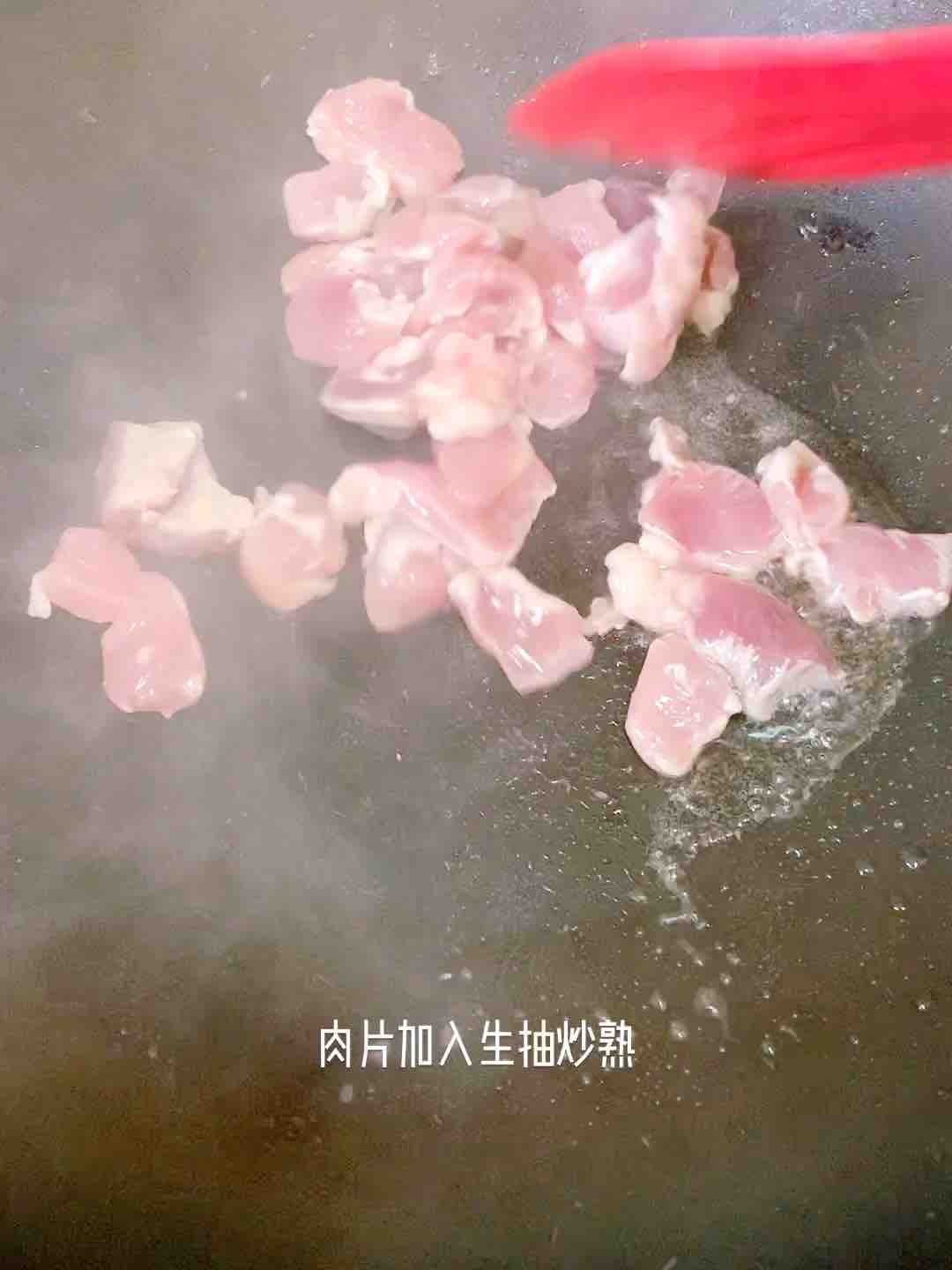 酱爆松花菜炒肉的做法步骤：1