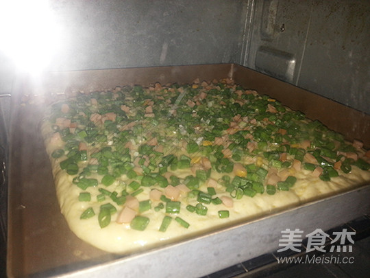 香葱火腿肉松面包卷的做法步骤:6