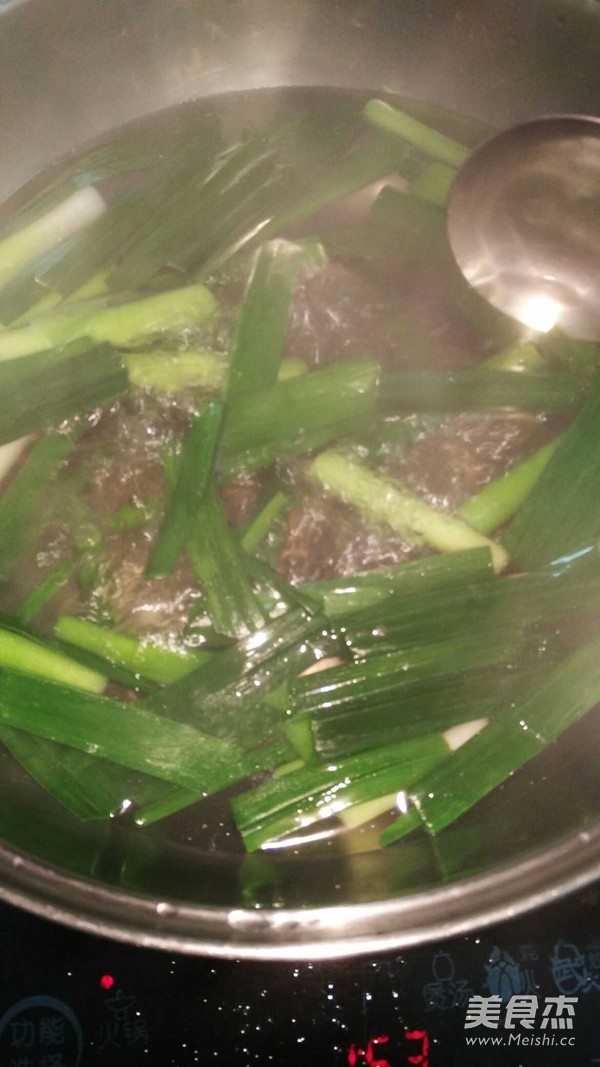 生蒜鸡蛋汤的做法步骤：3