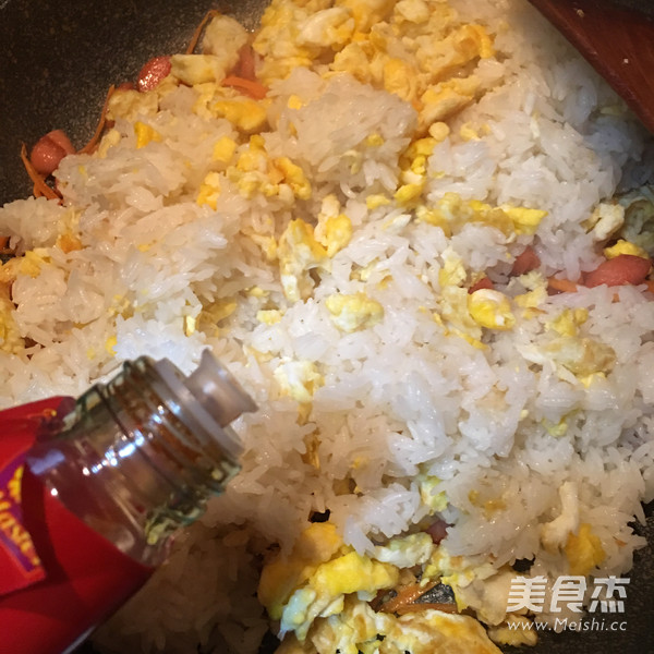 火腿胡萝卜蛋炒饭的做法步骤:8