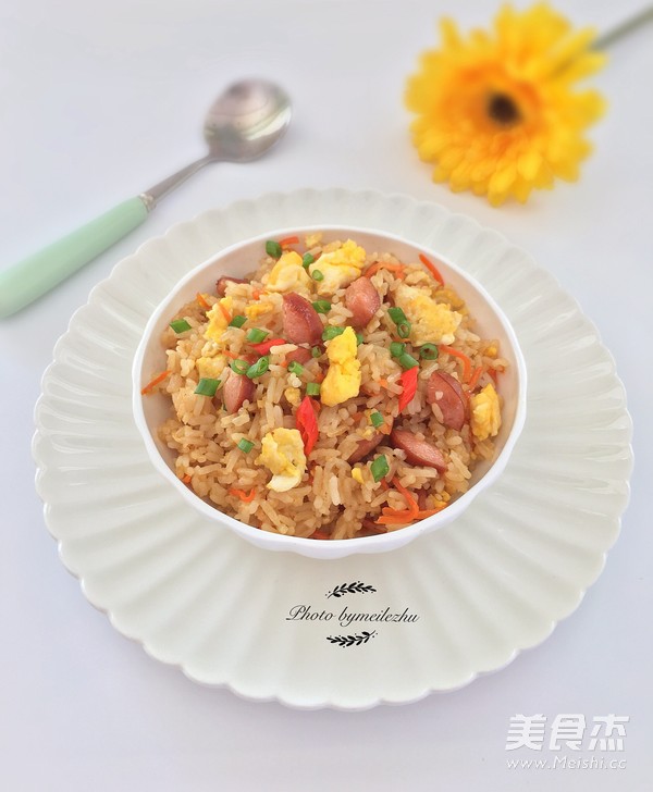 火腿胡萝卜蛋炒饭的做法步骤:12