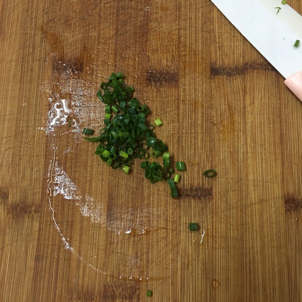 香煎土豆丝的做法步骤：2