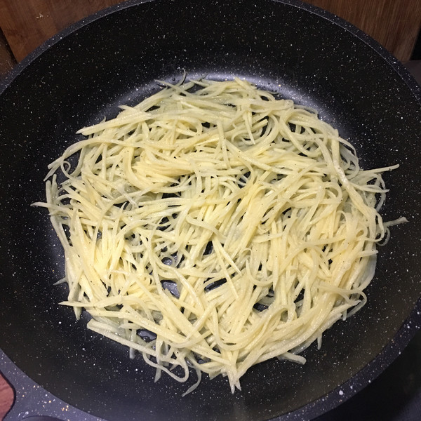 香煎土豆丝的做法步骤：5