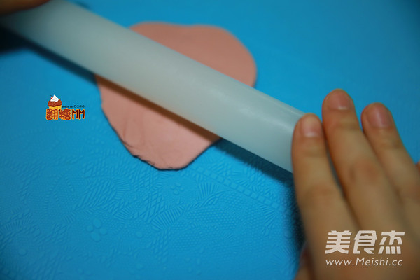 翻糖玫瑰杯子蛋糕的做法步骤:24