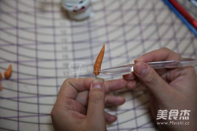 翻糖兔子玩偶制作的做法步骤:34