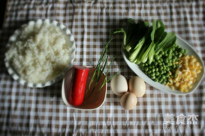蛋炒饭的做法步骤：7