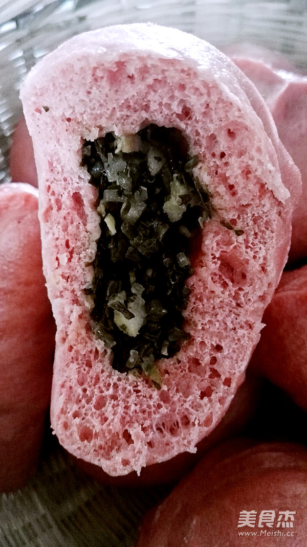 百变面食之红丝绒包子的做法步骤:17
