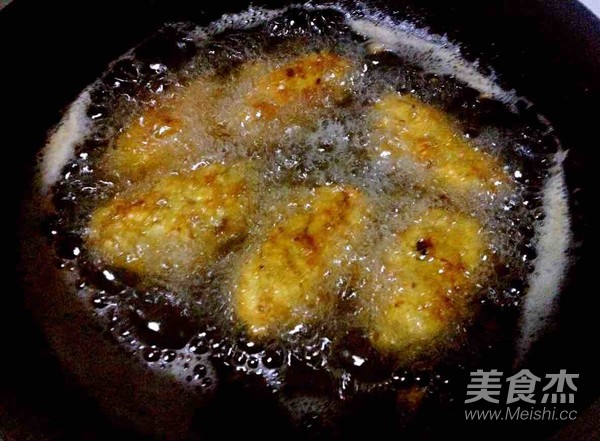 酥炸鸡翅的做法步骤：11