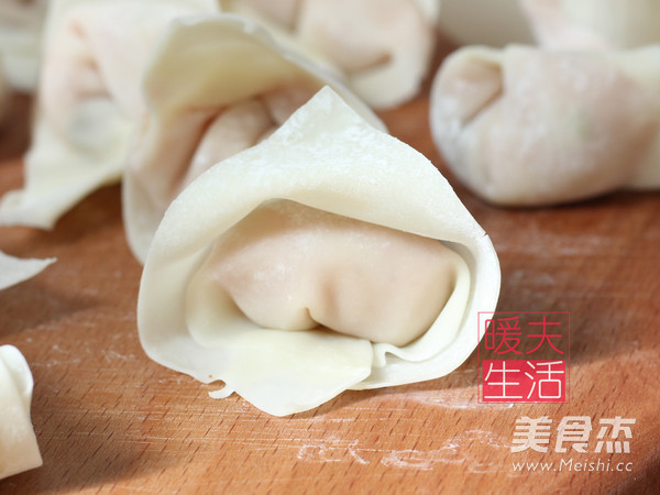 鲜肉鲜虾馄饨 云吞的做法步骤:7