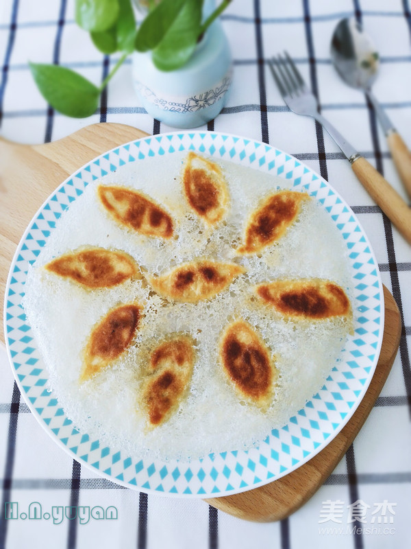 冰花煎饺的做法步骤:17