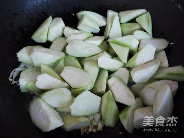 蒜蓉丝瓜的做法步骤:5