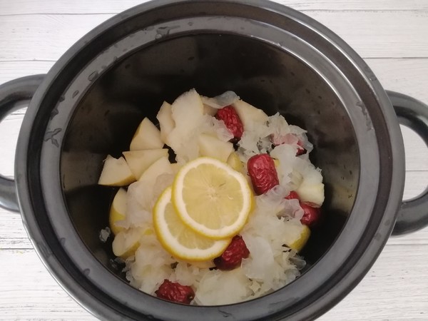 雪梨南瓜柠檬汤的做法步骤：3