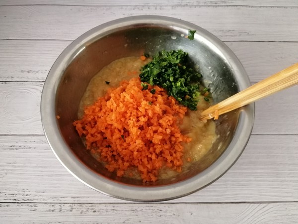 蔬菜鸡肉饼的做法步骤:4